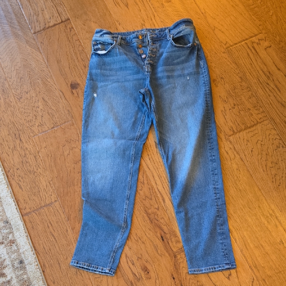 Stylish Blue Women's Cropped Jeans